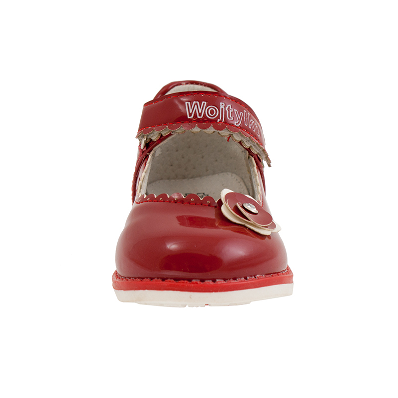 Krásne topánky, červemé